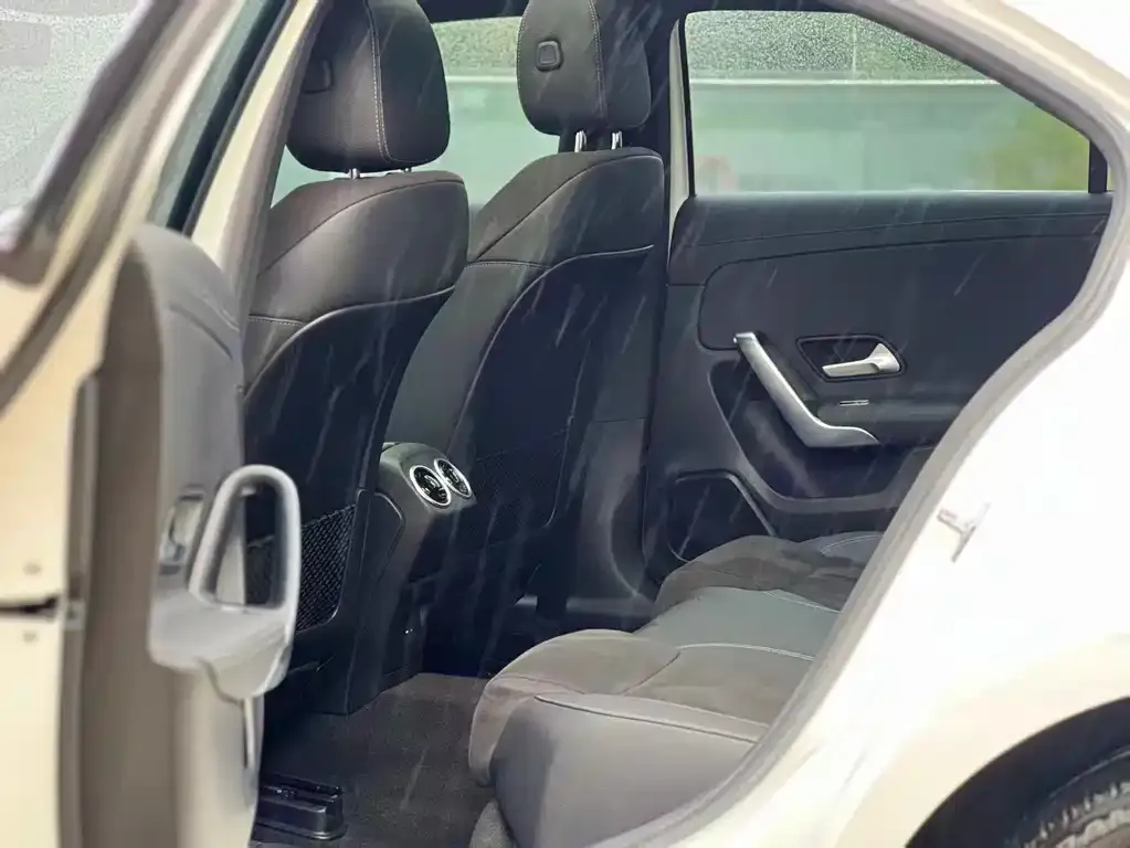 Mercedes-Benz A-Class 2021 из CN, фото 6