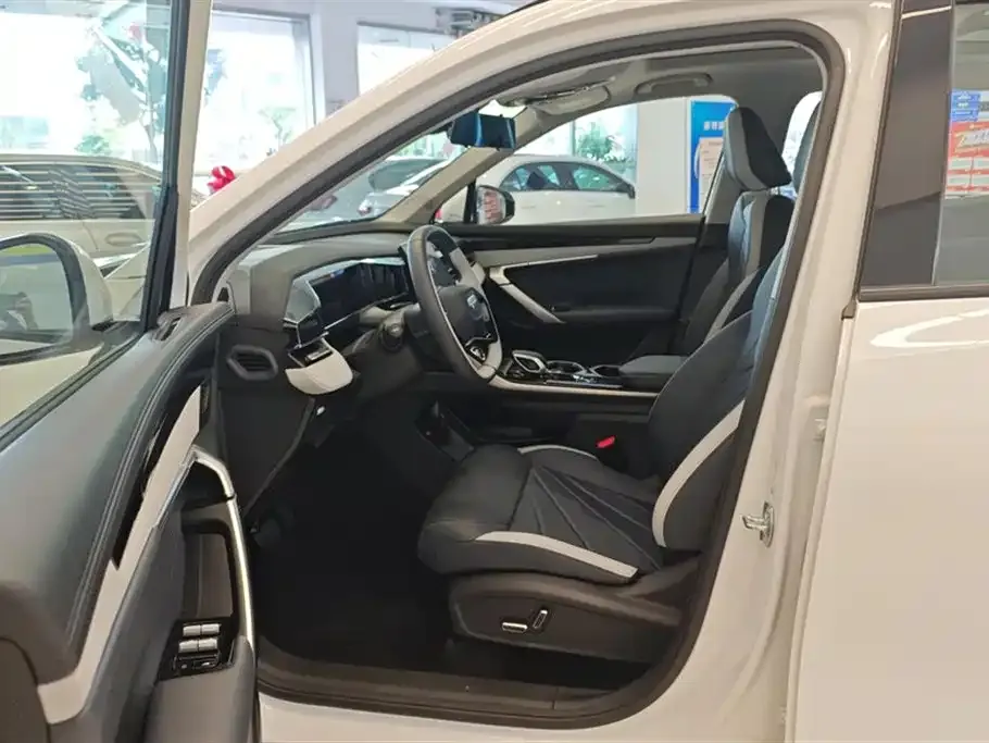 Geely Boyue L 2023 из CN, фото 9