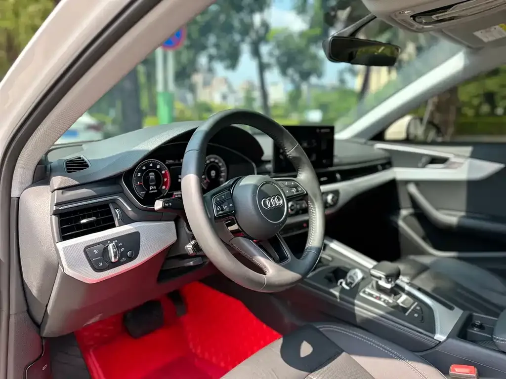 Audi A4L 2022 из CN, фото 8