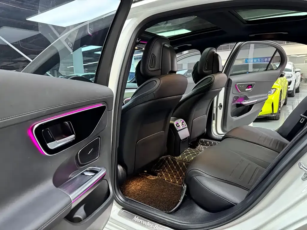 Mercedes-Benz C-Class 2025 из CN, фото 9
