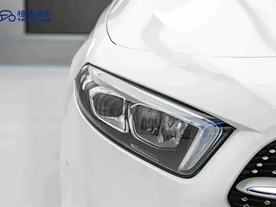 Mercedes-Benz A-Class — фото 10