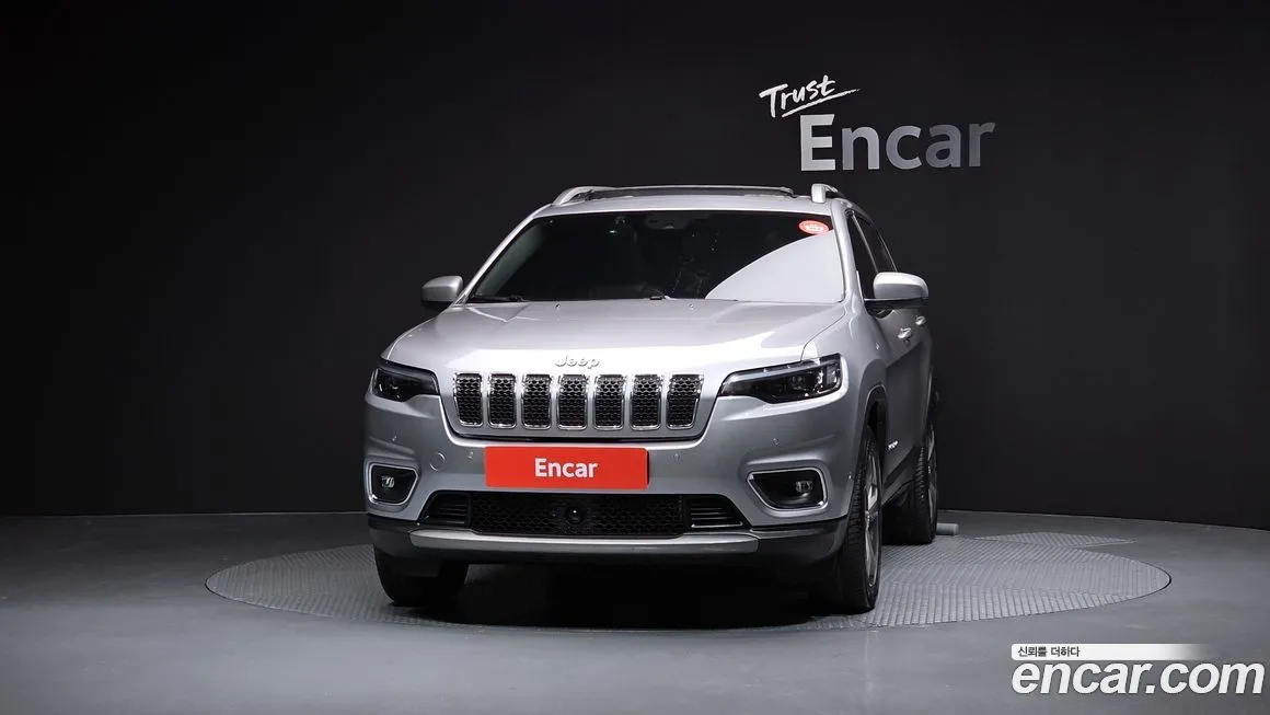 Jeep Cherokee — фото 3