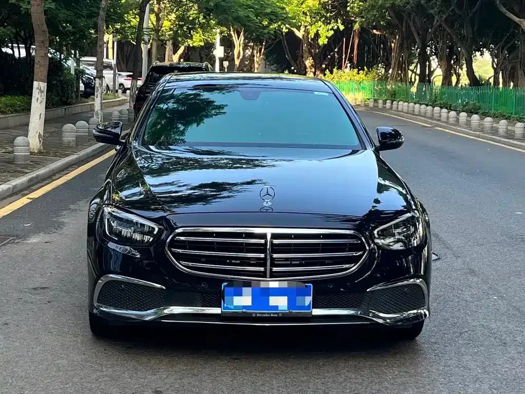 Mercedes-Benz E-Class 2023 из CN, фото 3