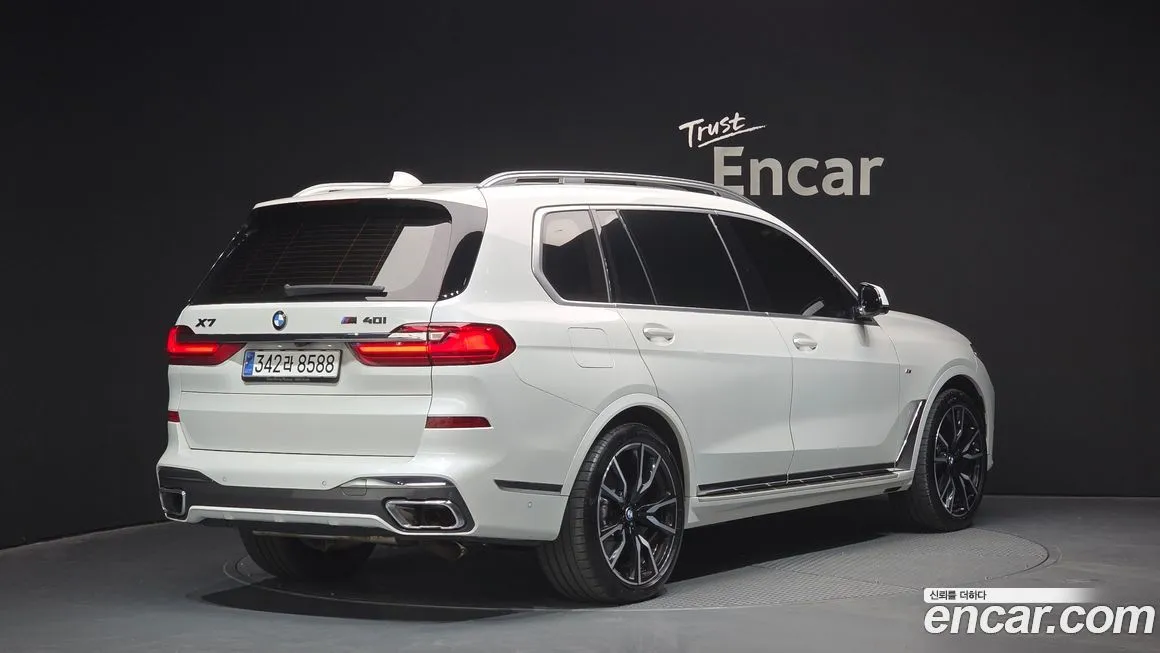 BMW X7 — фото 2