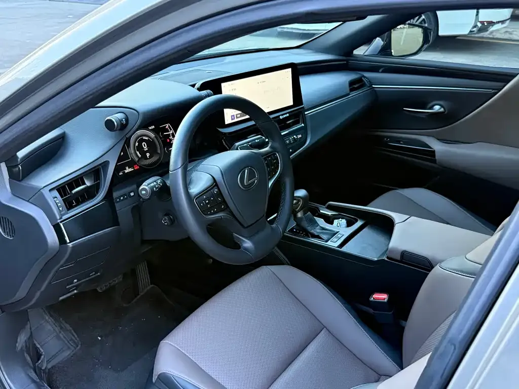 Lexus ES 2023 из CN, фото 10