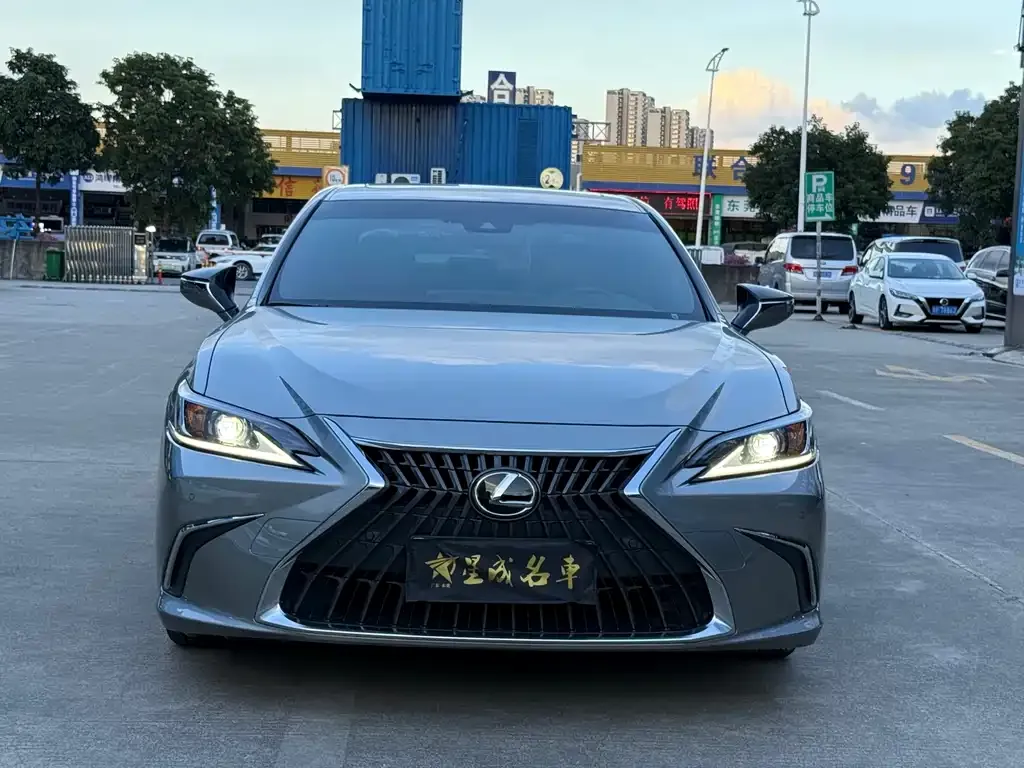 Lexus ES 2023 из CN, фото 3