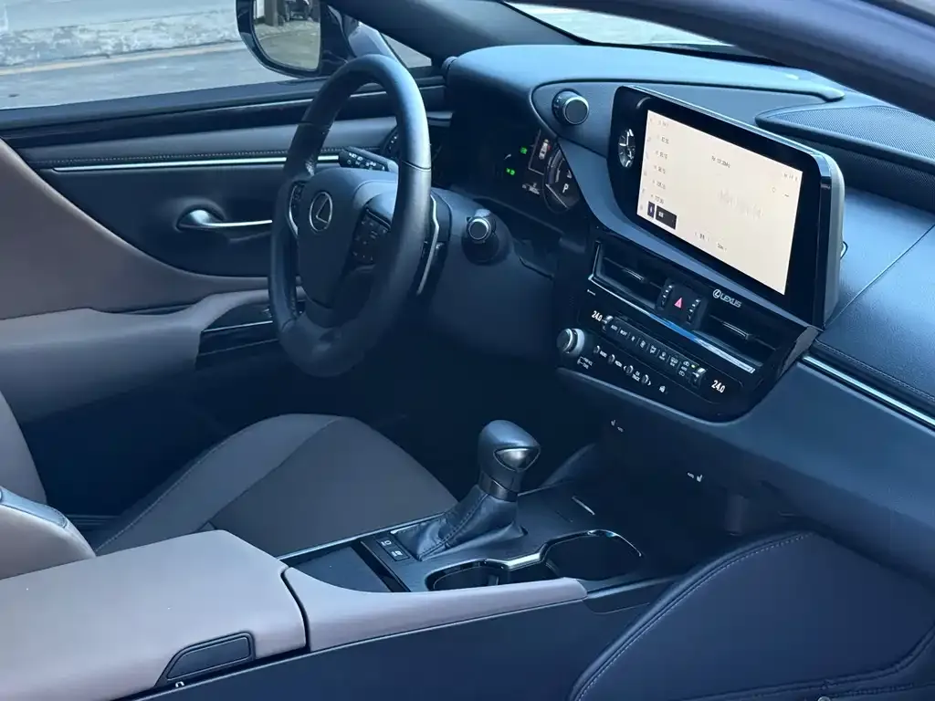 Lexus ES 2023 из CN, фото 6