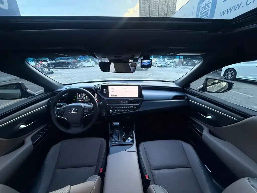 Lexus ES 2023 из CN, фото 7
