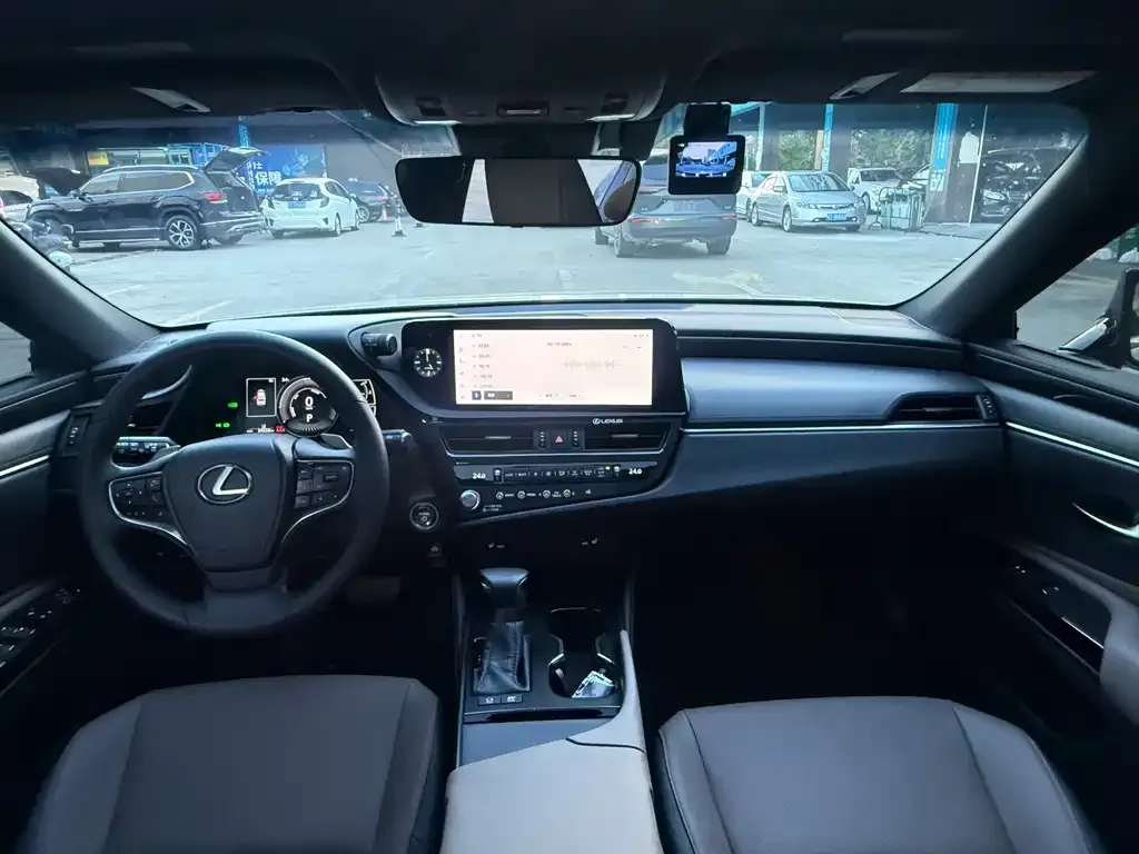 Lexus ES 2023 из CN, фото 8