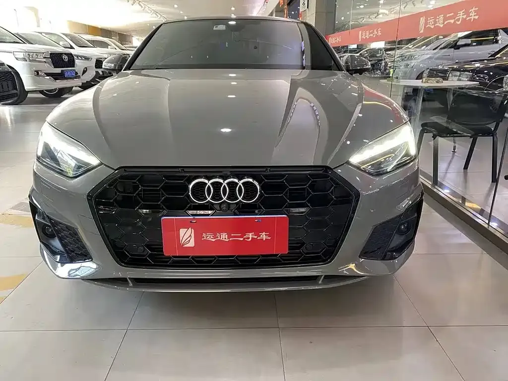 Audi A5 (Import) — фото 1