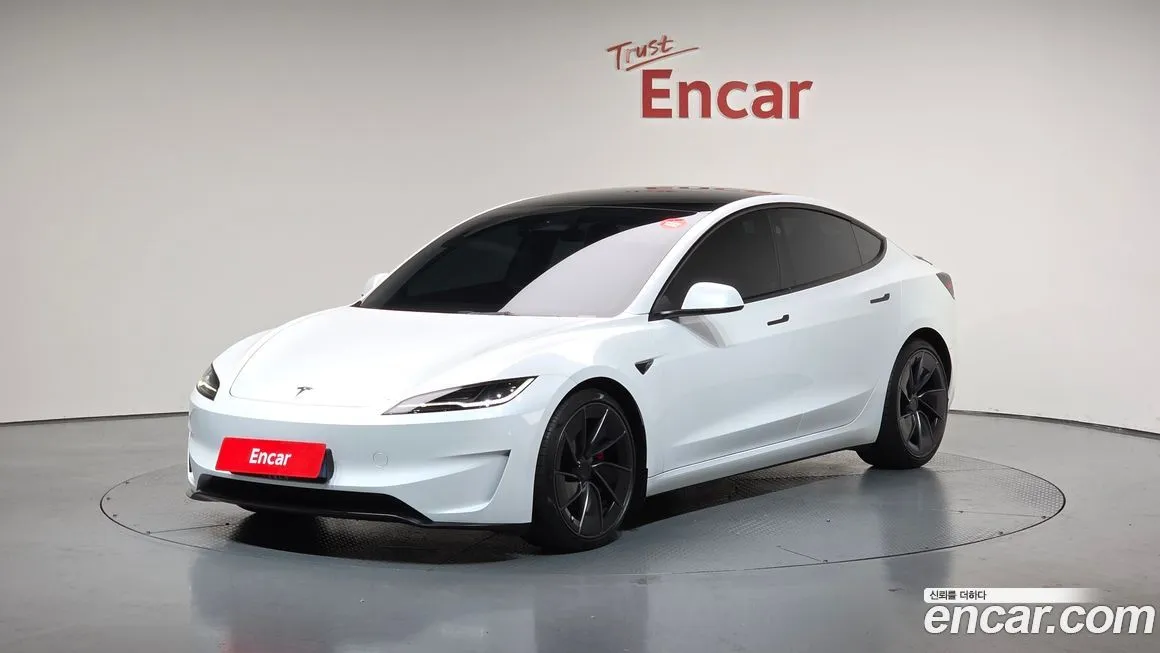 Tesla Model 3 2024 из KR, фото 1