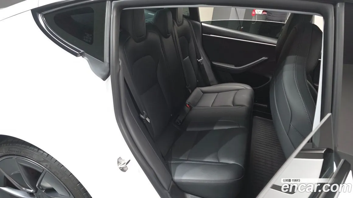 Tesla Model 3 2024 из KR, фото 10
