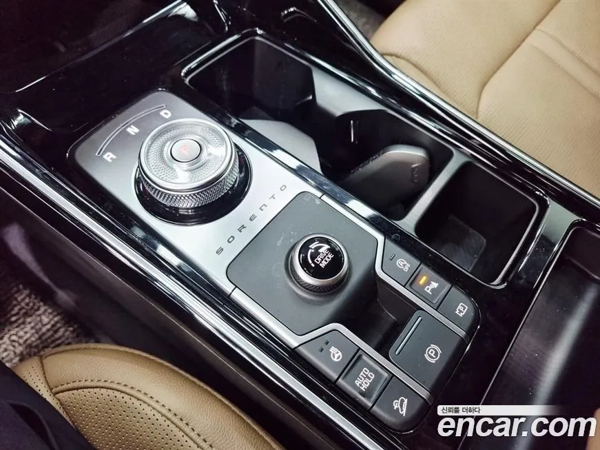 Kia Sorento — фото 9