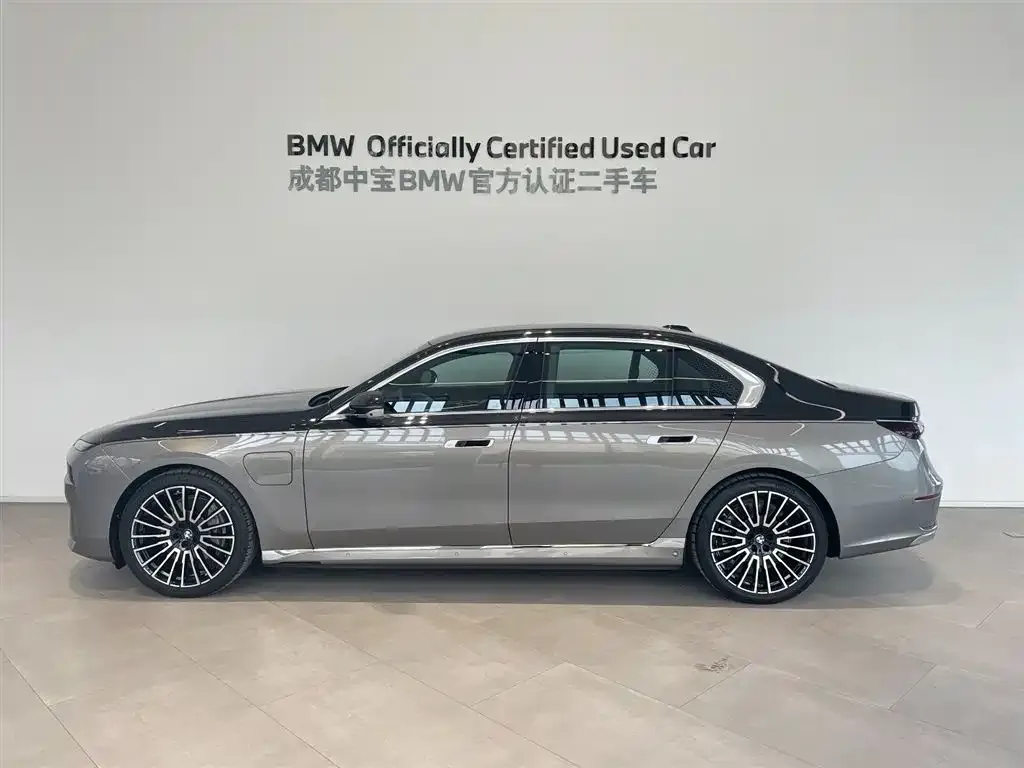 BMW i7 2024 из CN, фото 2
