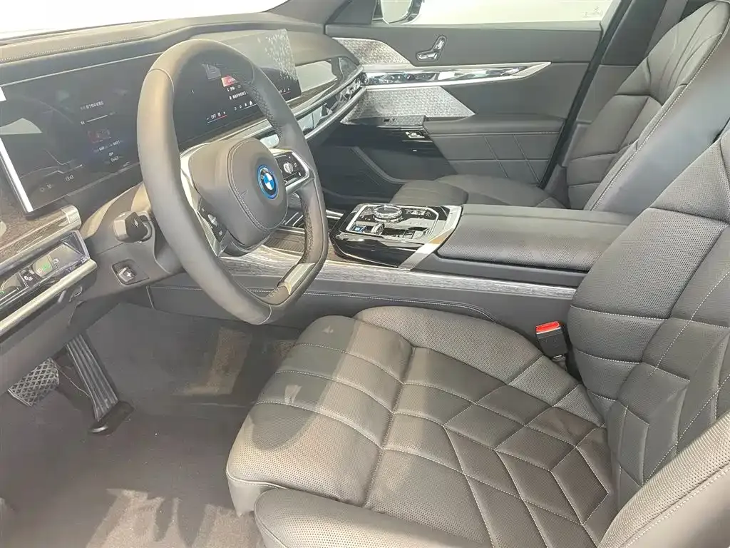BMW i7 2024 из CN, фото 8