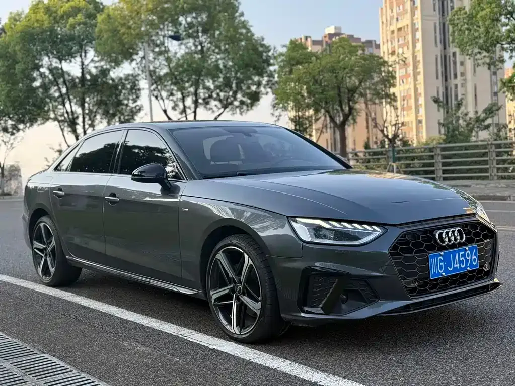 Audi A4L 2024 из CN, фото 3