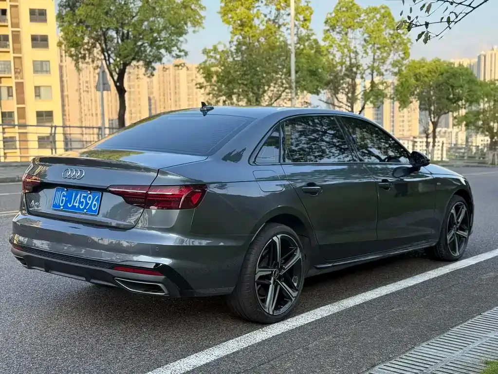 Audi A4L 2024 из CN, фото 7