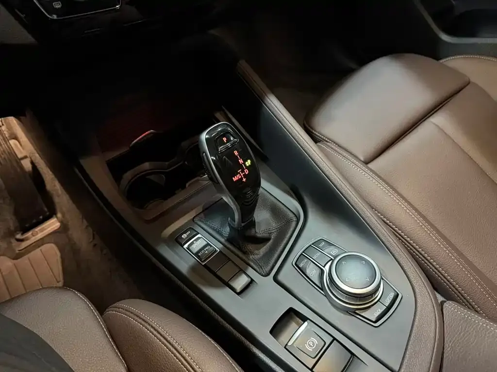 BMW X1 2022 из CN, фото 10