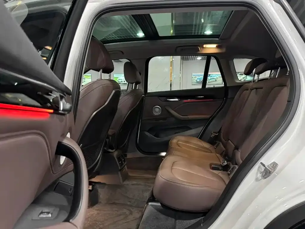 BMW X1 2022 из CN, фото 6