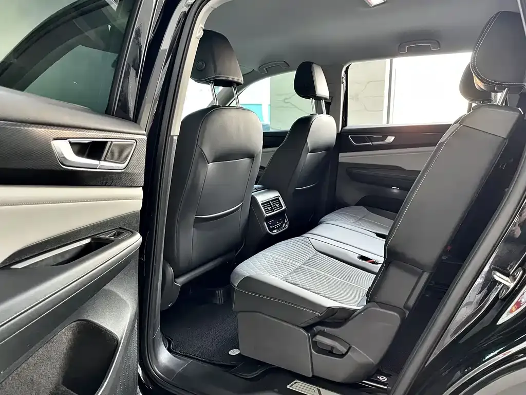 Volkswagen Teramont 2023 из CN, фото 9