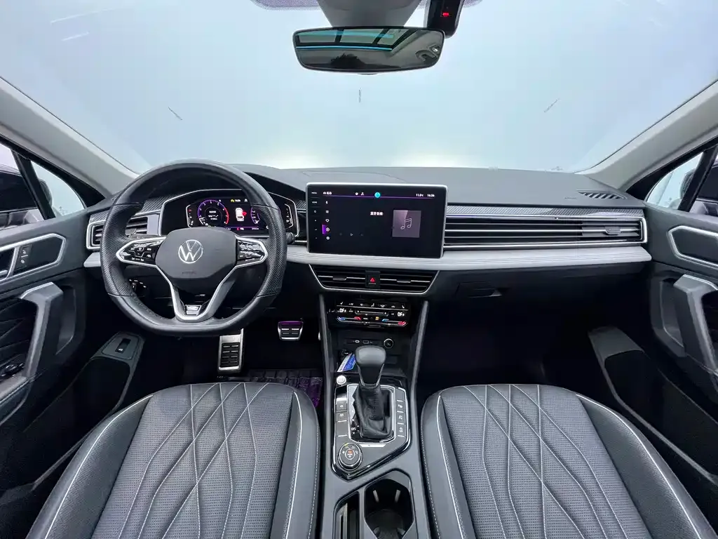 Volkswagen Tiguan L 2023 из CN, фото 10