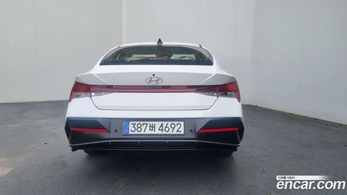 Hyundai AVANTE — фото 4