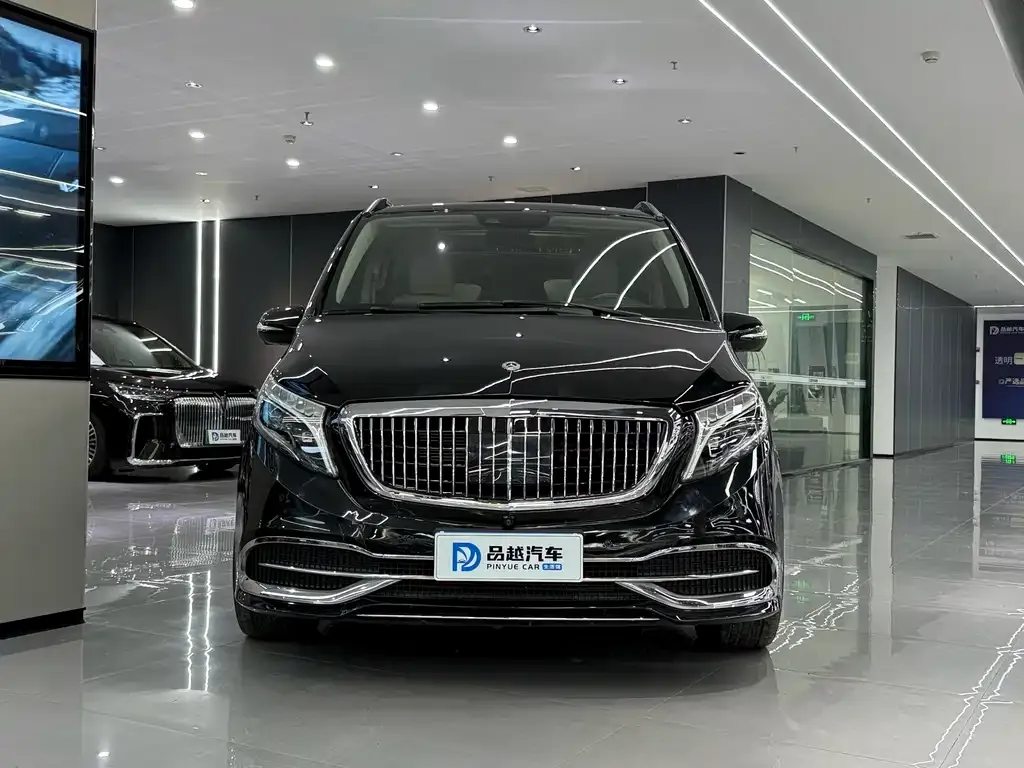 Mercedes-Benz V-Class 2022 из CN, фото 2
