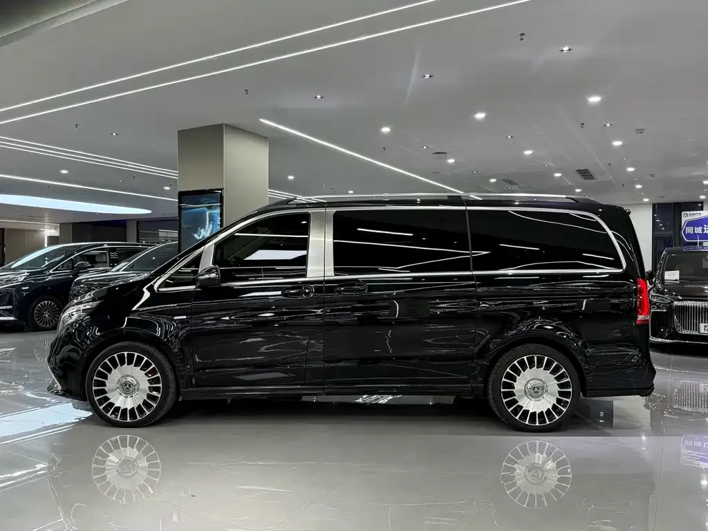 Mercedes-Benz V-Class 2022 из CN, фото 3
