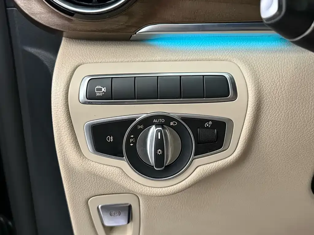 Mercedes-Benz V-Class 2022 из CN, фото 7