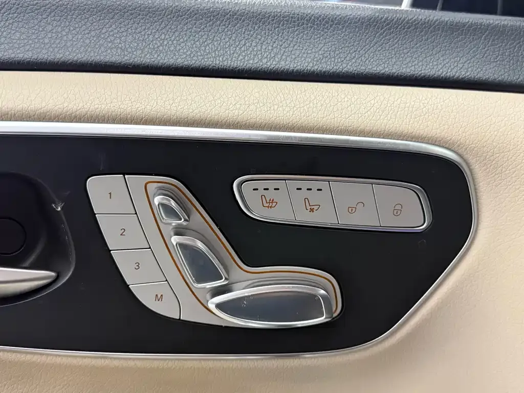 Mercedes-Benz V-Class 2022 из CN, фото 9