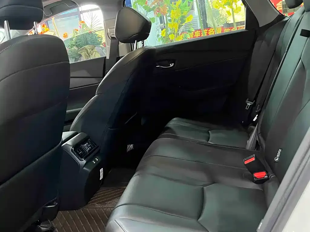 Honda Inspire — фото 6