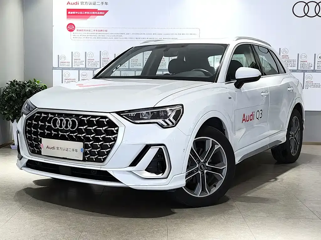 Audi Q3 2024 из CN, фото 1