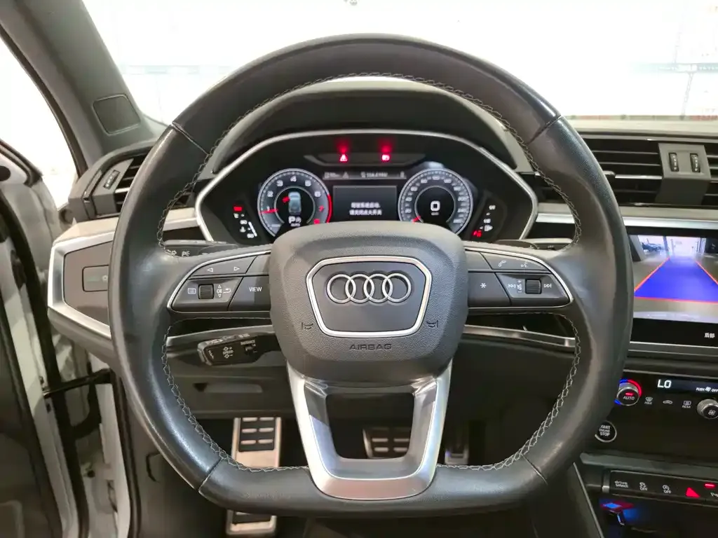 Audi Q3 2024 из CN, фото 8