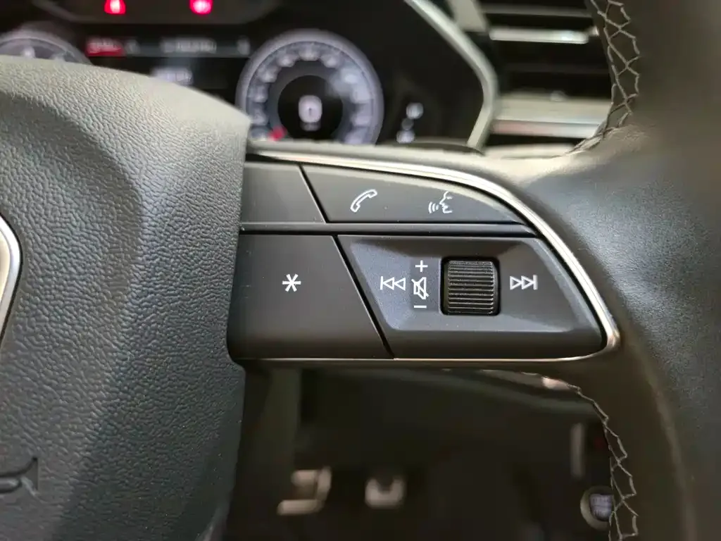 Audi Q3 2024 из CN, фото 9