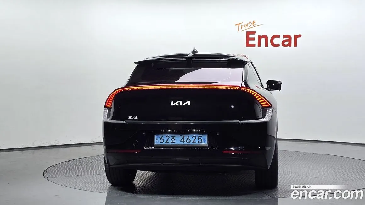 Kia EV6 — фото 4