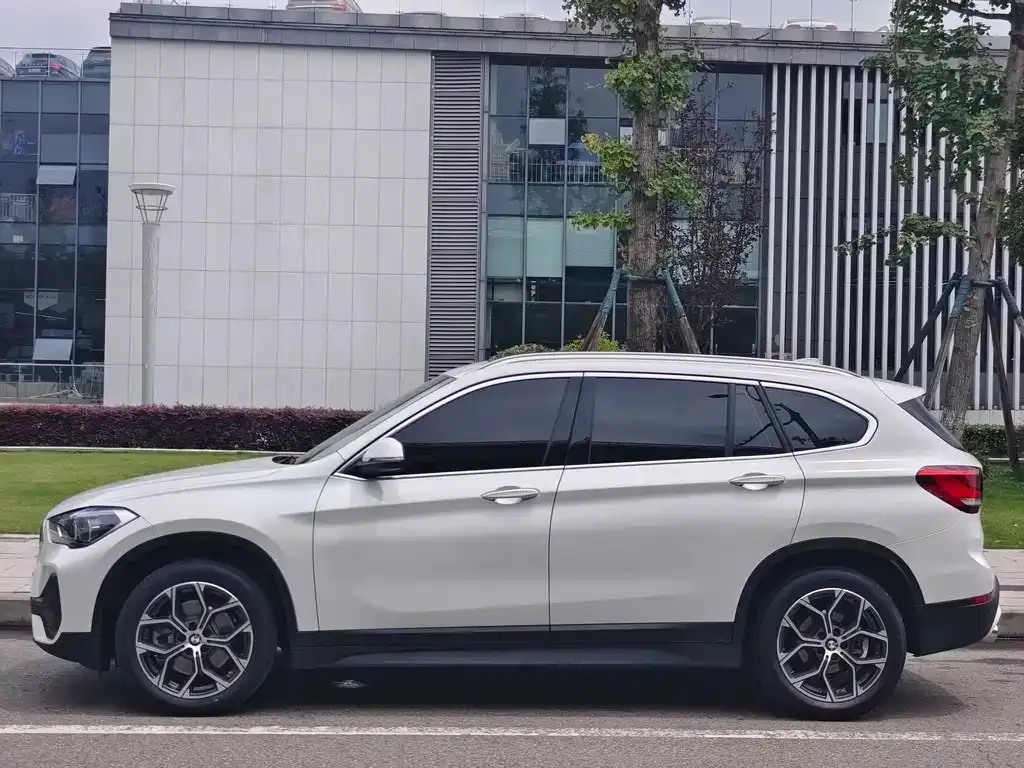 BMW X1 2023 из CN, фото 4