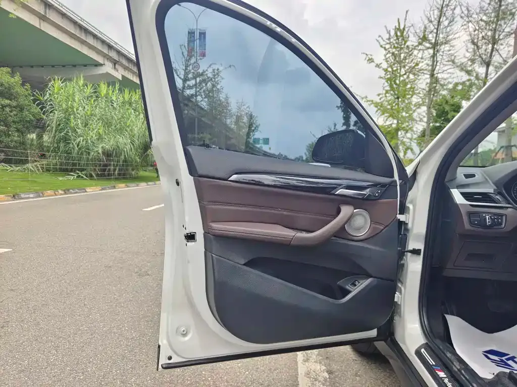 BMW X1 2023 из CN, фото 8