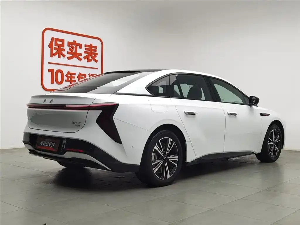 Hongqi EH7 2025 из CN, фото 2