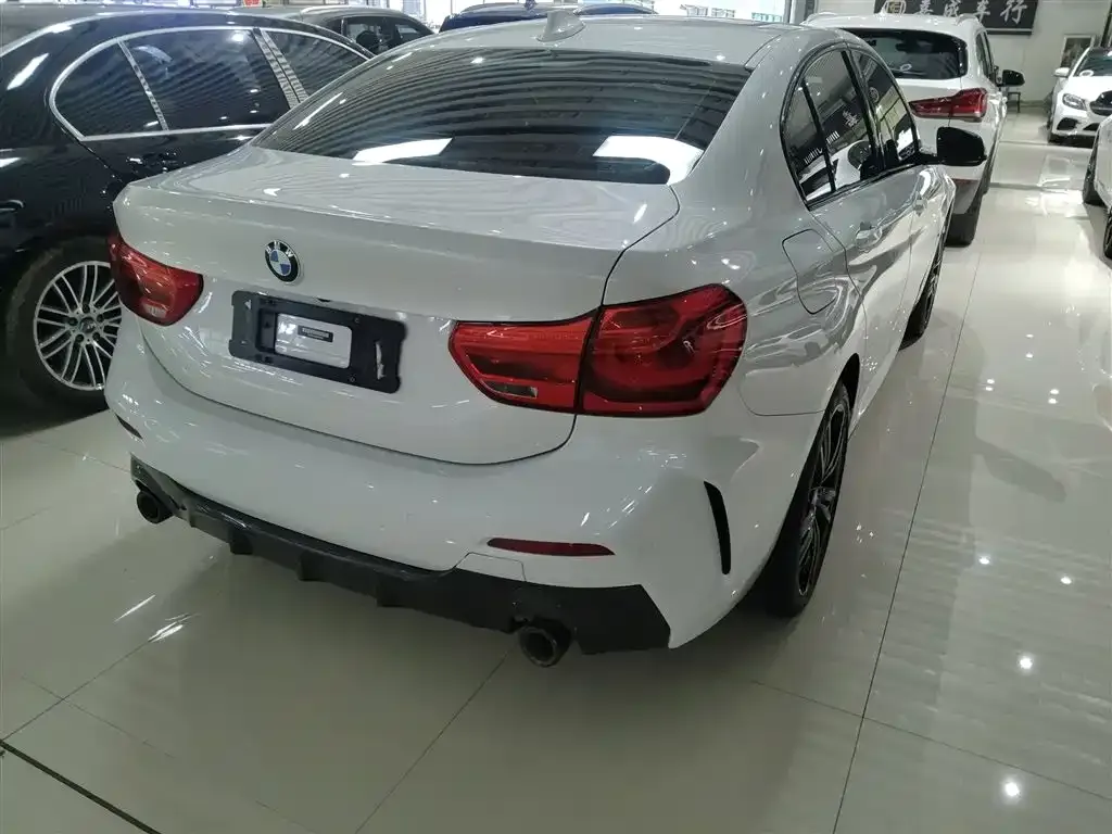BMW 1 Series 2021 из CN, фото 5