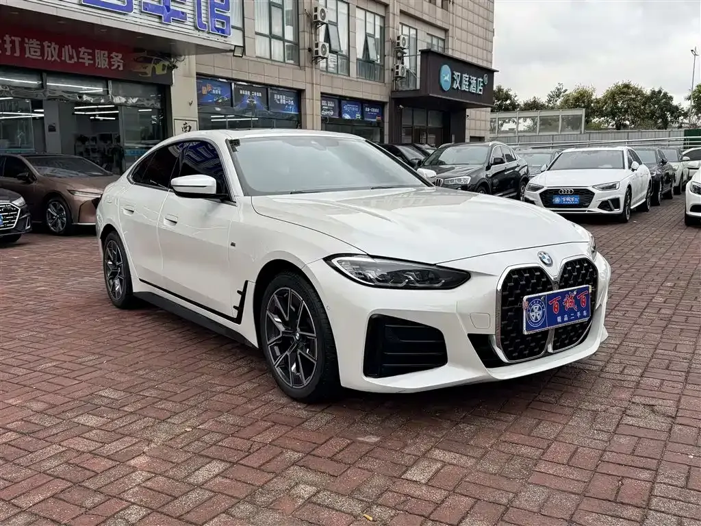 BMW 4 Series 2023 из CN, фото 3