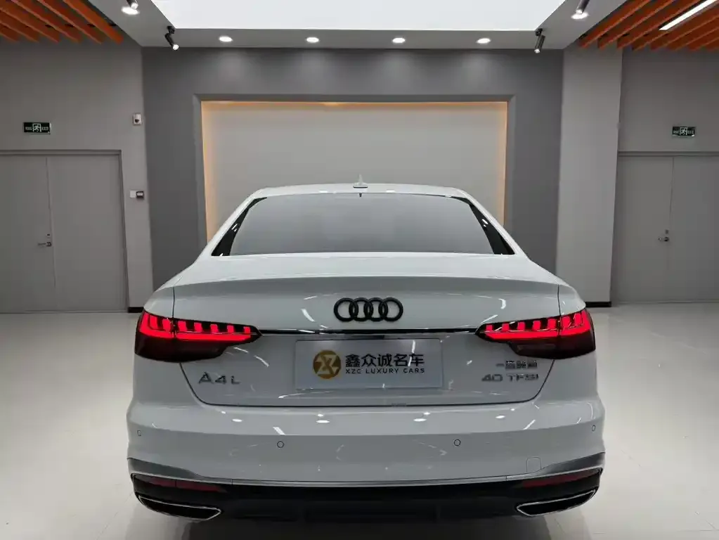 Audi A4L — фото 5