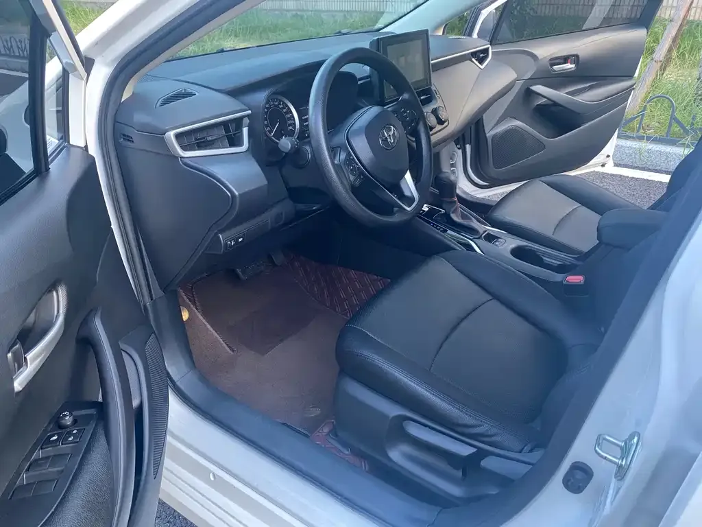 Toyota Corolla 2023 из CN, фото 4