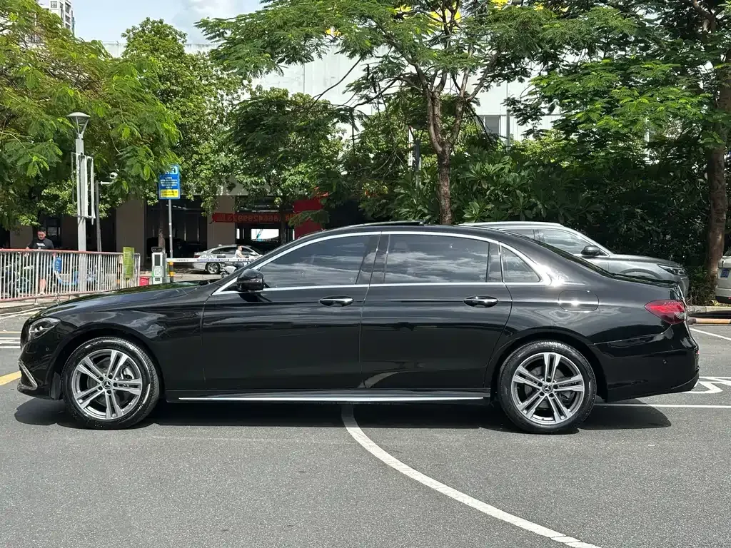 Mercedes-Benz E-Class 2021 из CN, фото 4