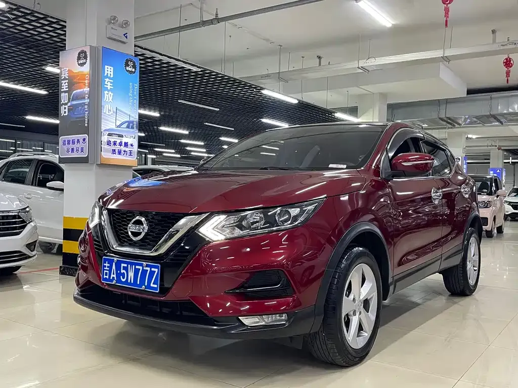 Nissan Qashqai — фото 1