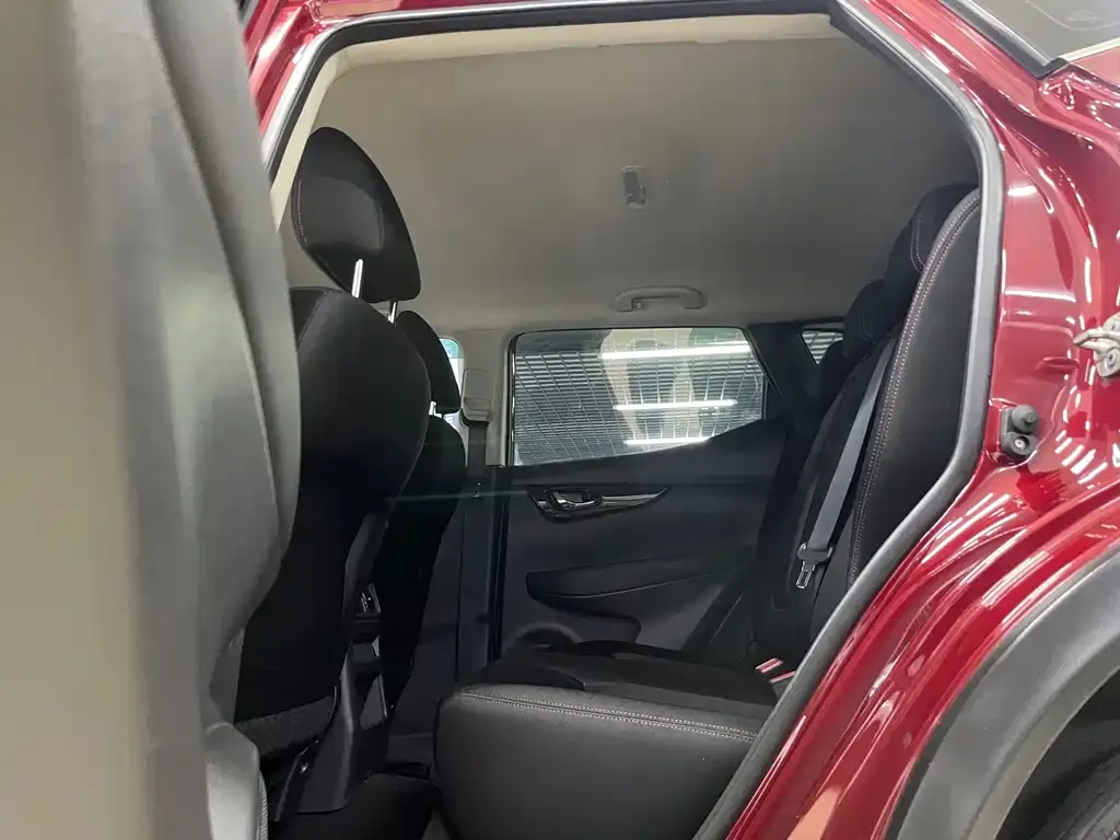 Nissan Qashqai — фото 10
