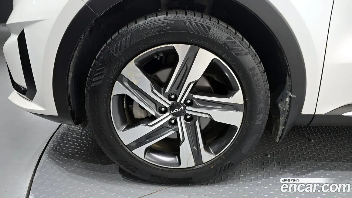 Kia Sorento — фото 5