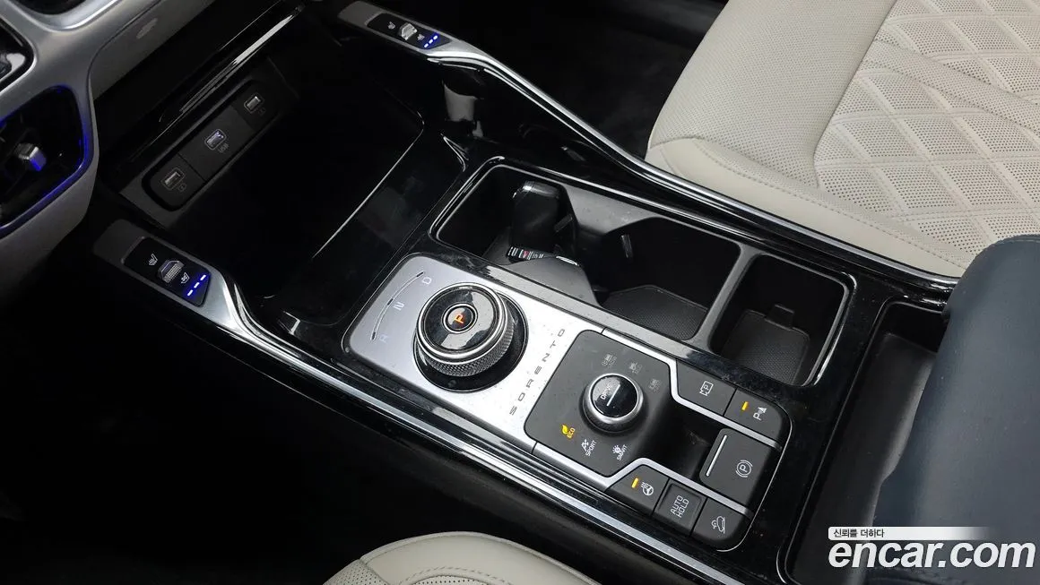Kia Sorento — фото 9