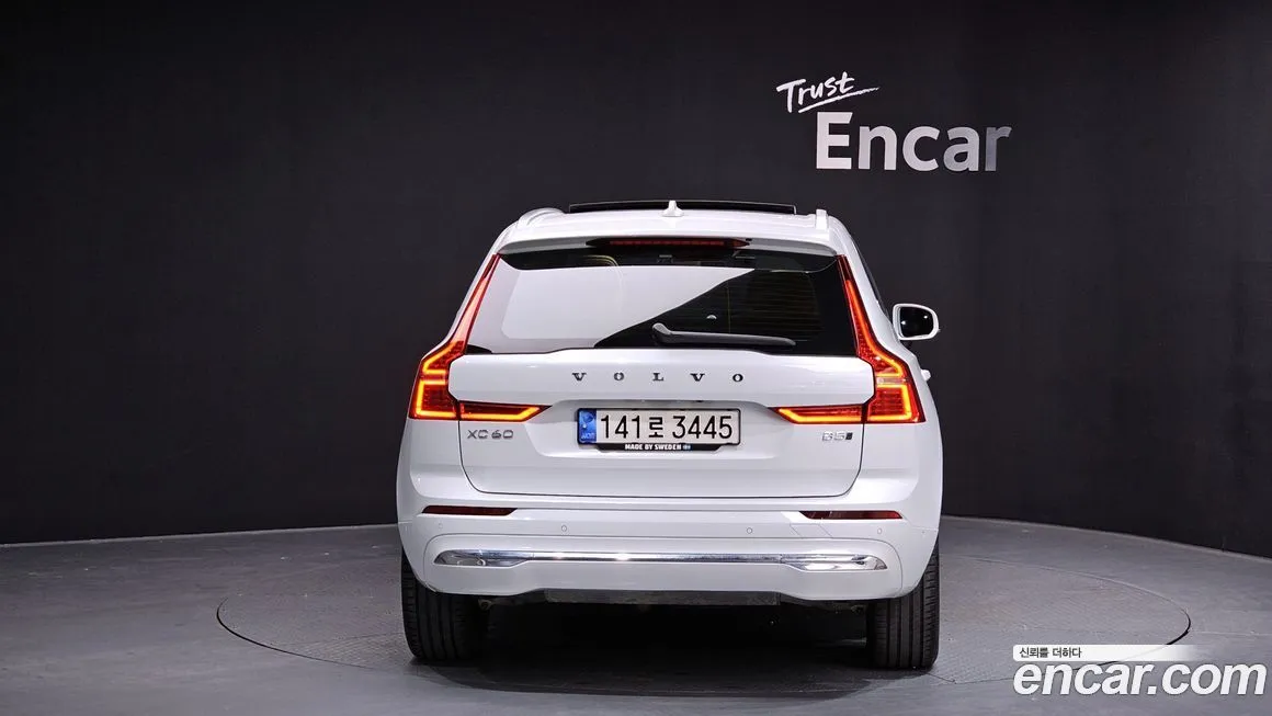 Volvo XC60 — фото 4