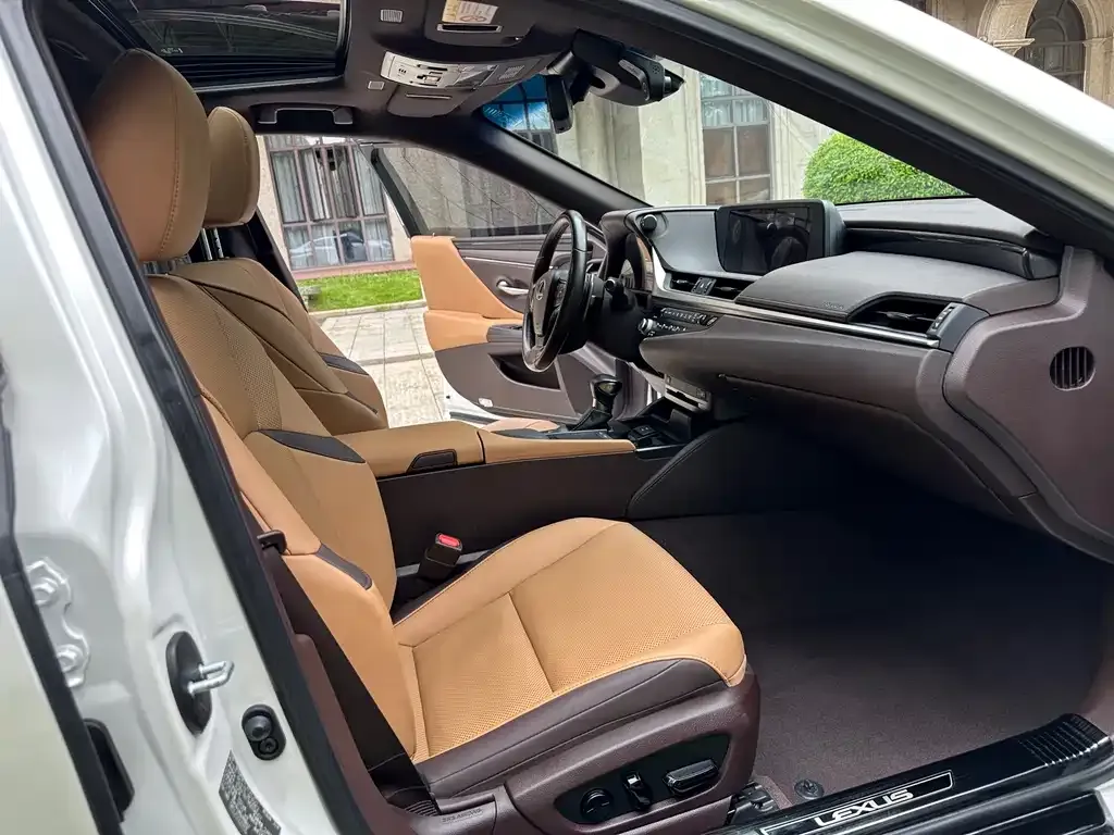 Lexus ES 2021 из CN, фото 10