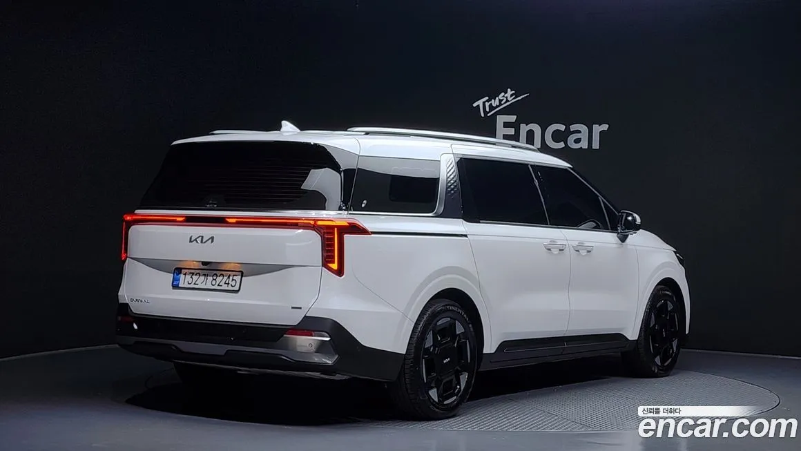 Kia Carnival — фото 2